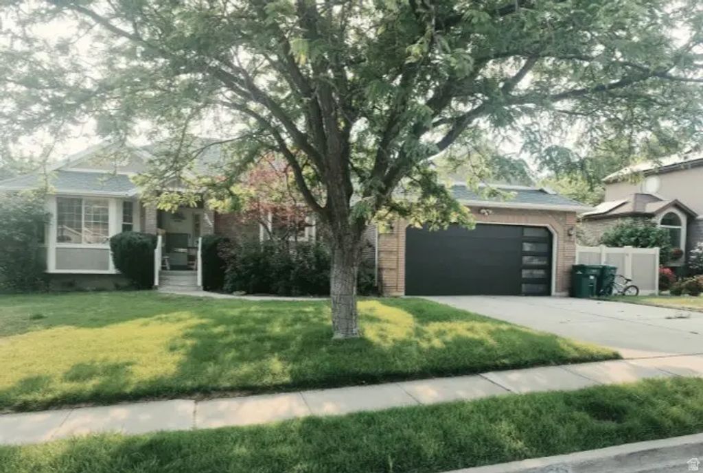 3595 N 2175 E, Layton