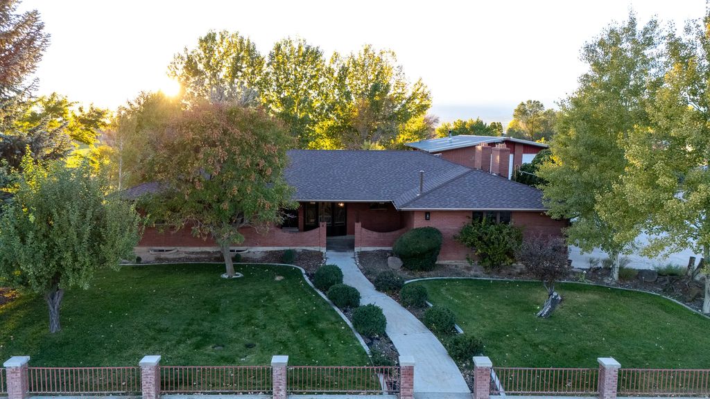 452 S 100 W, Salina