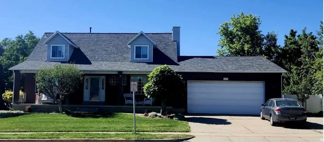 2255 E Sunset Dr, Layton
