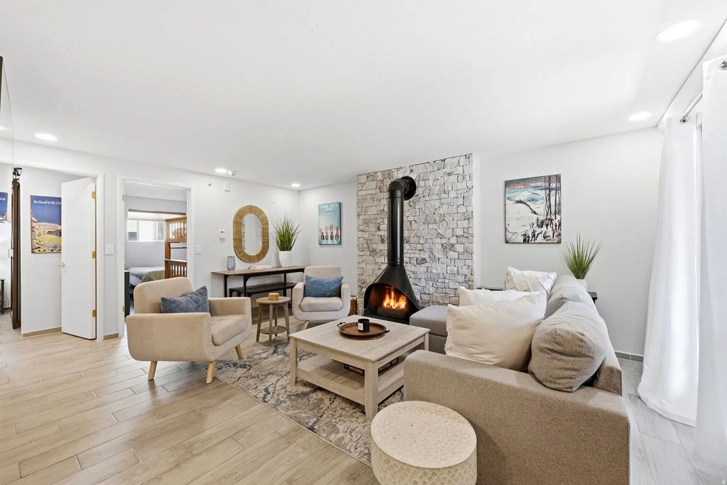 1482 Empire Ave P4, Park City