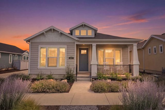 6013 W Sparrow View Dr, South Jordan