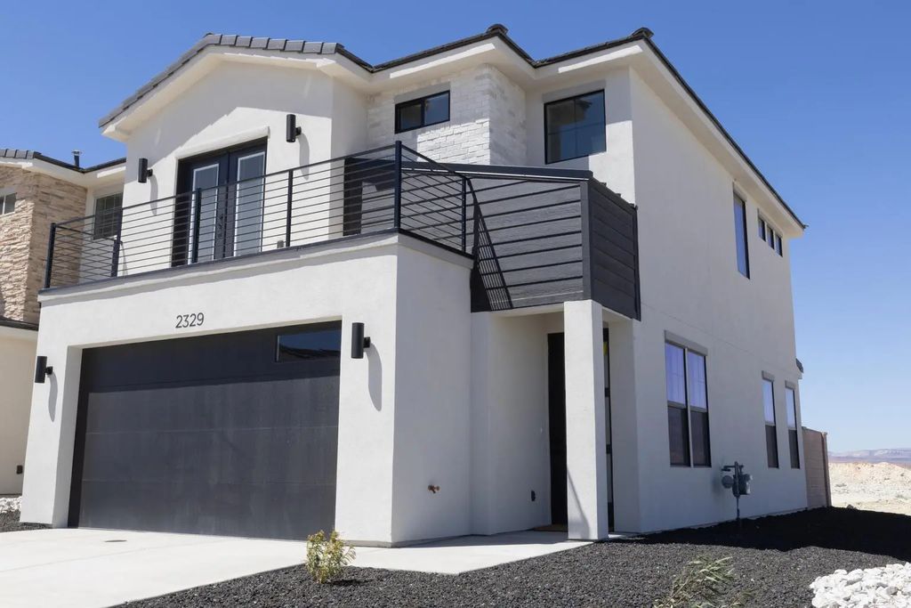 2329 E Malitsoh Way, St. George
