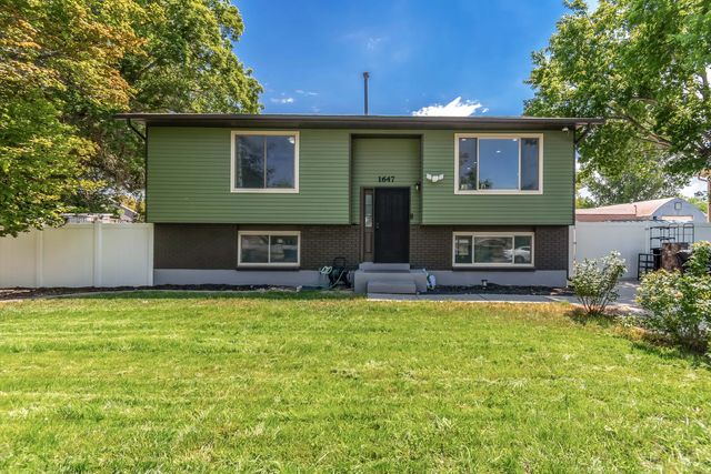 1647 W 8295 S, West Jordan
