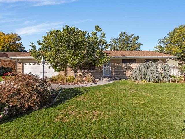 7138 S Chris Ln E, Cottonwood Heights