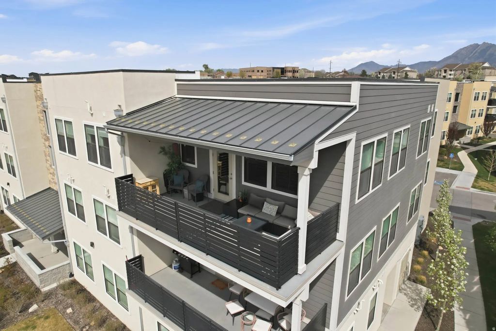 8342 S Sky Mirror Ln W 303, Midvale