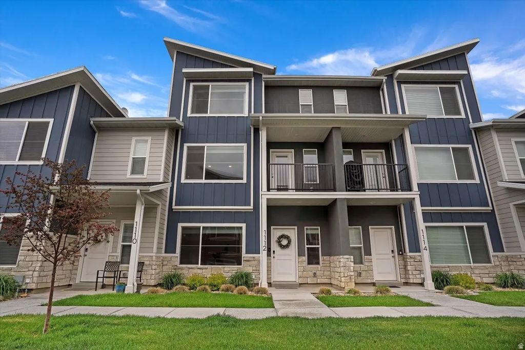 1112 N 1880 W, Farmington