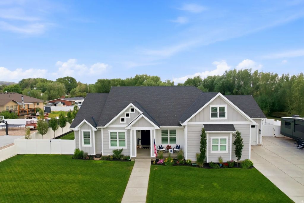 239 W 250 N, Kamas