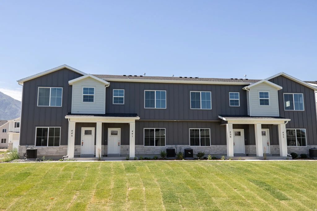441 E 590 N 54, Salem