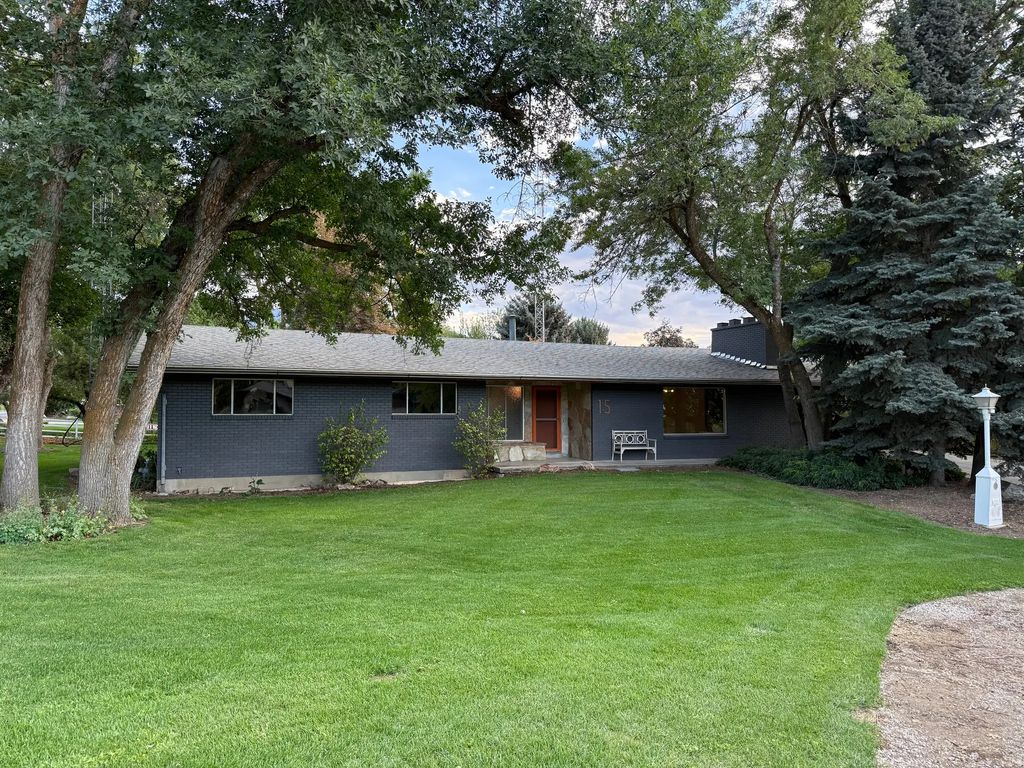 15 W 1600 S, Mapleton