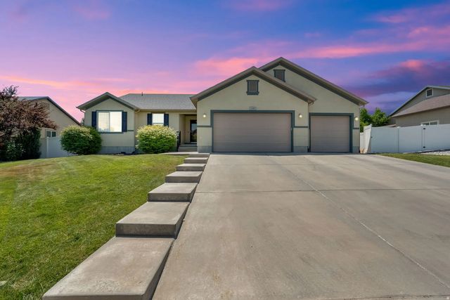 6187 W Dinsmore Way S, West Jordan