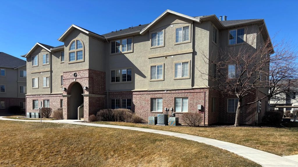 1765 W 1200 S 102, Springville