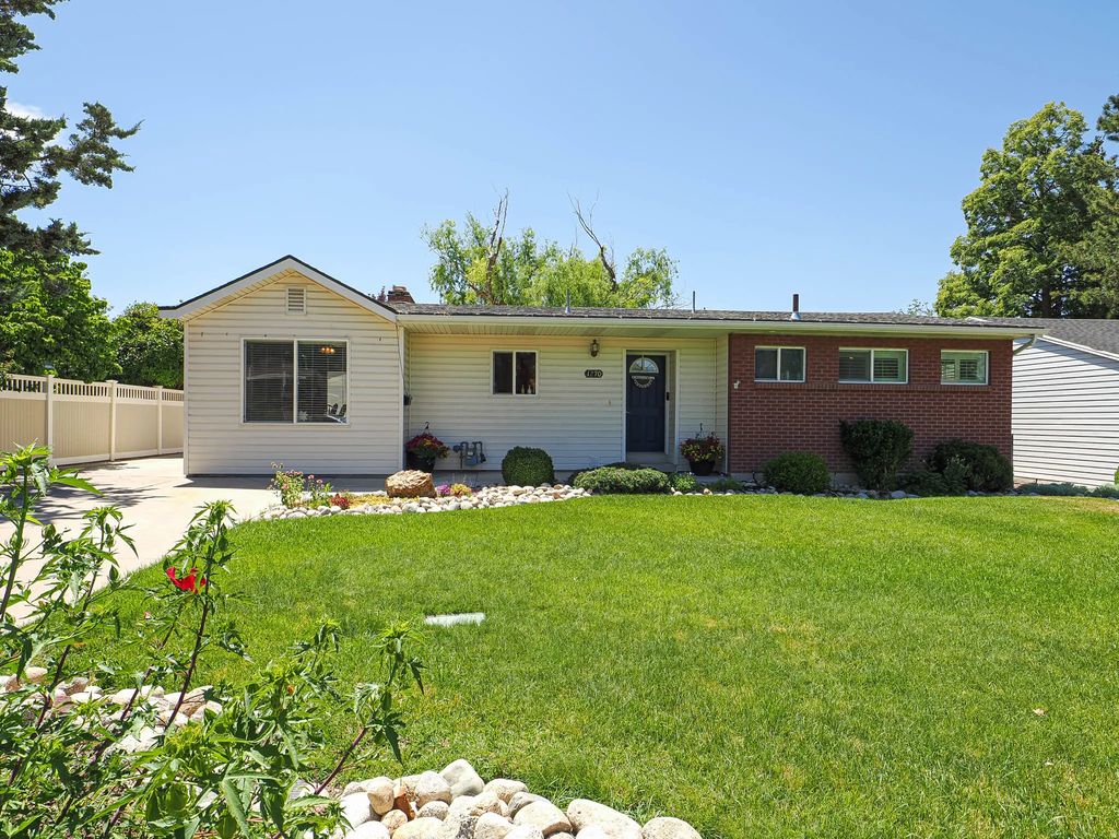1270 E 3770 S, Millcreek