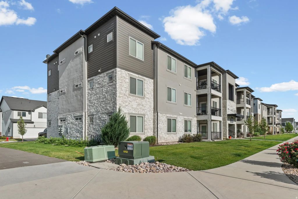 1386 N 3830 W Q203, Lehi