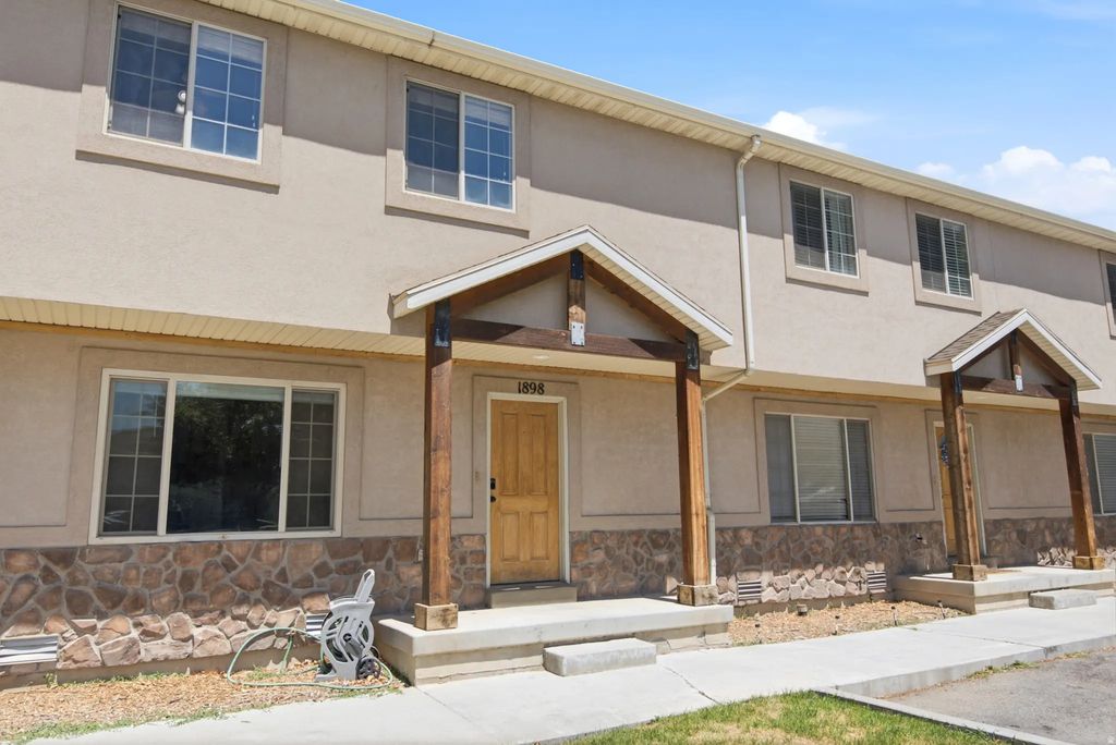 1898 Garden Dr 3, Pleasant Grove