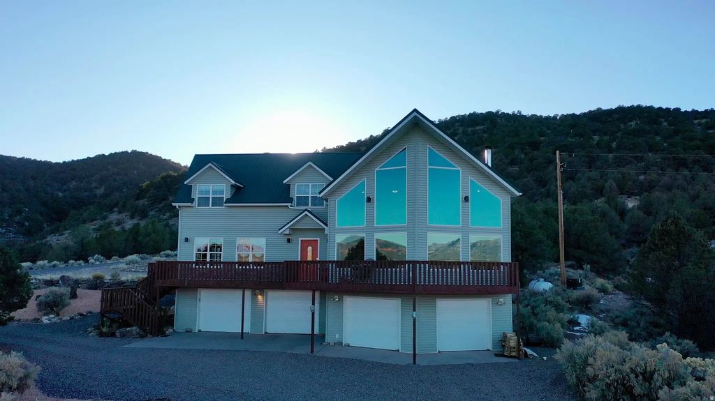 1915 E Bailey Acres Dr, Panguitch