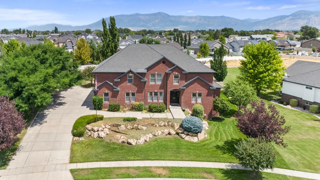 4838 W 3625 S, West Haven