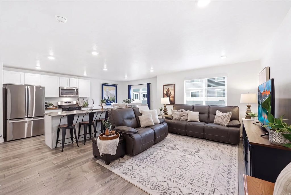 1123 W Hidden Spring Dr, Santaquin
