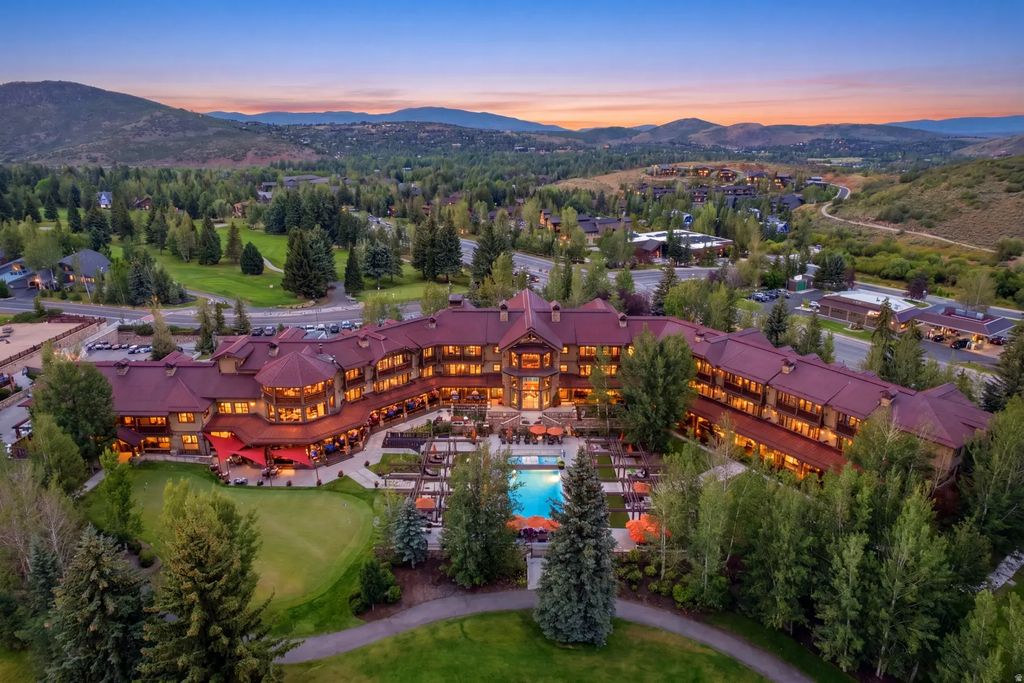 2001 Park Ave 321, Park City
