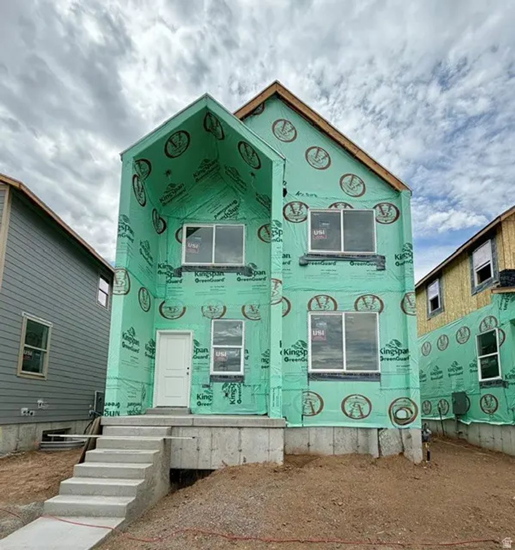 1535 S 900 W 142, Clearfield