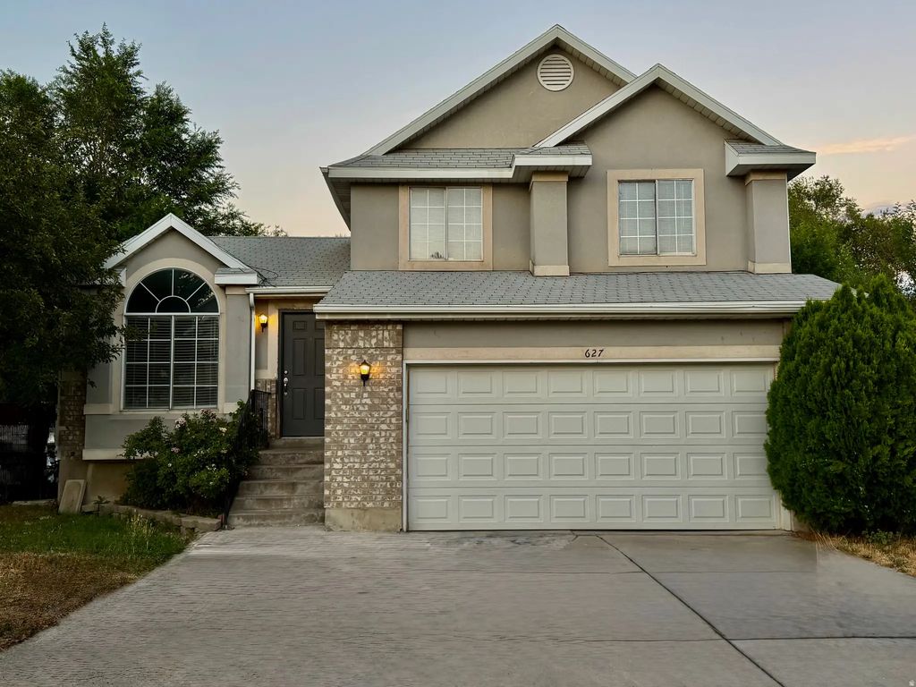 627 S Jake Garn Blvd, Salt Lake City