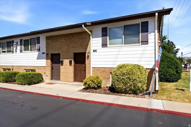 891 E Bristle Pine Pl, Millcreek