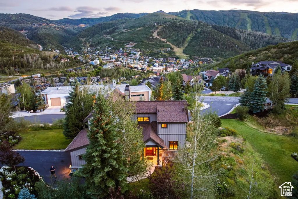 1435 April Mountain Dr 12, Park City