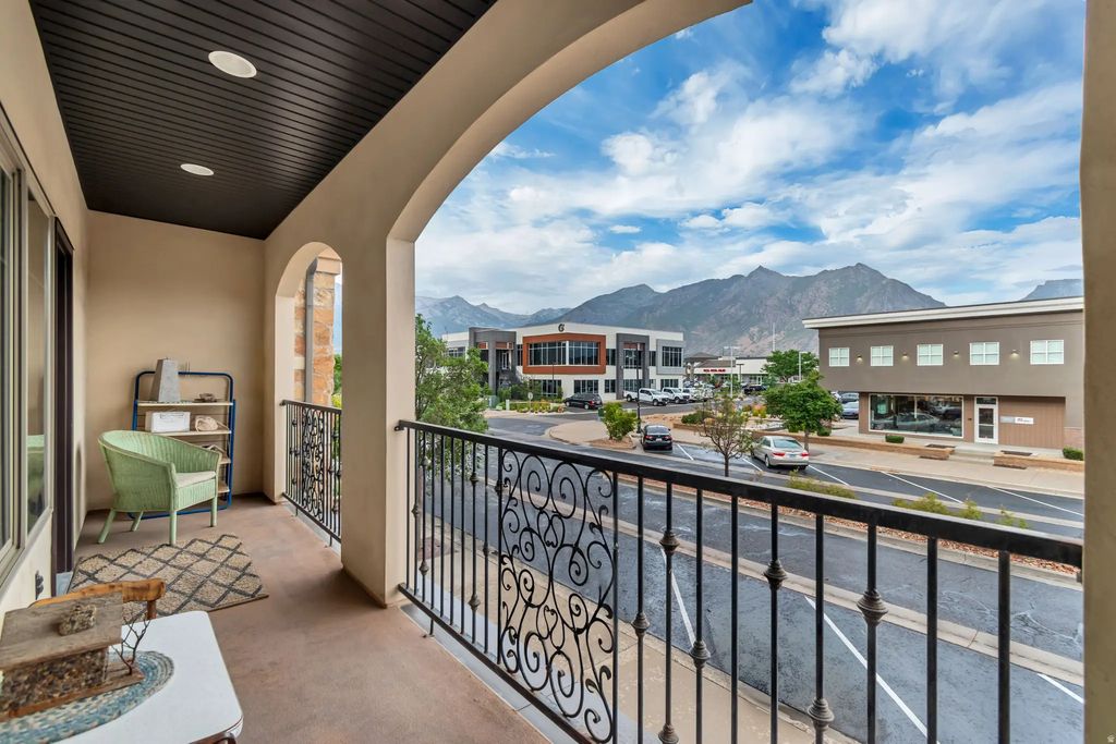 10917 N Town Center Blvd, Highland