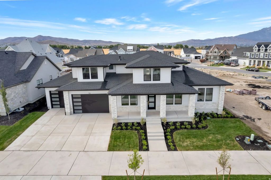 756 W Sara Dr, Saratoga Springs