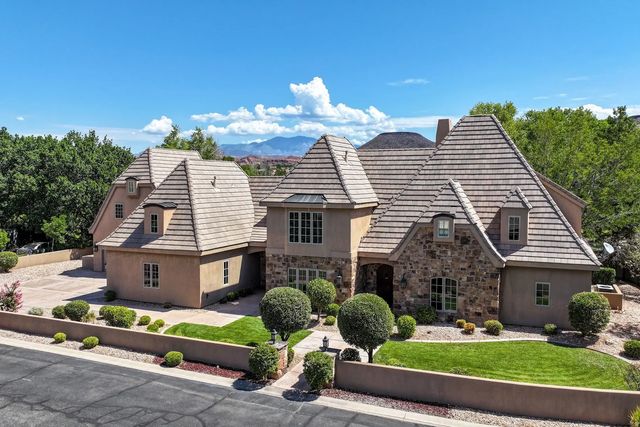 1548 W Woods View Ln, St. George