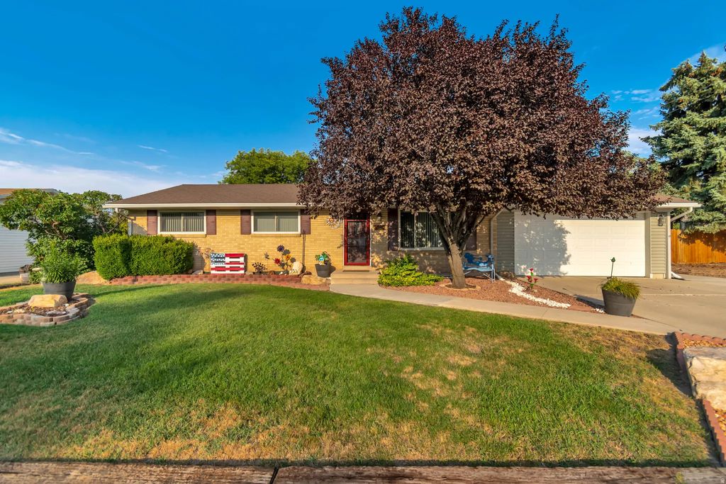 4883 S 3040 St W, Taylorsville