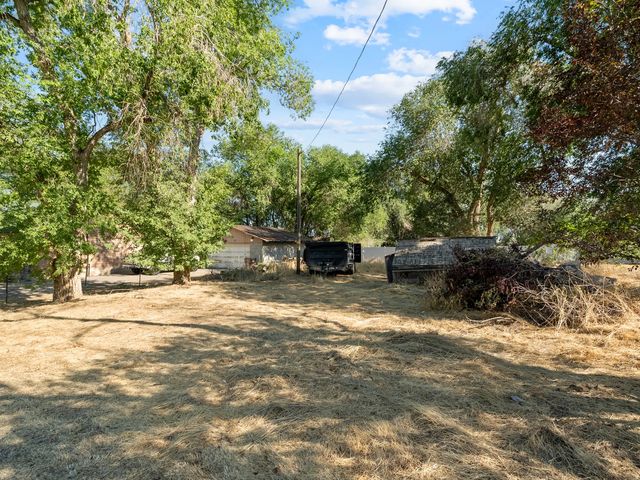 1811 Shepard Ln, Lake Point