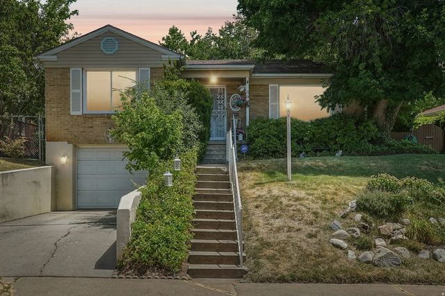 3020 Circle Way, Ogden