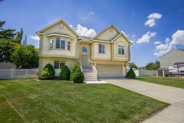 2049 N 700 W, West Bountiful