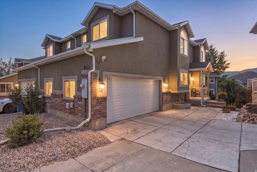 842 N Sapphire St, Morgan