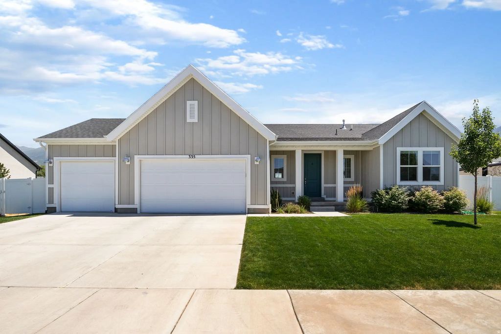 335 S Grant St, Mapleton