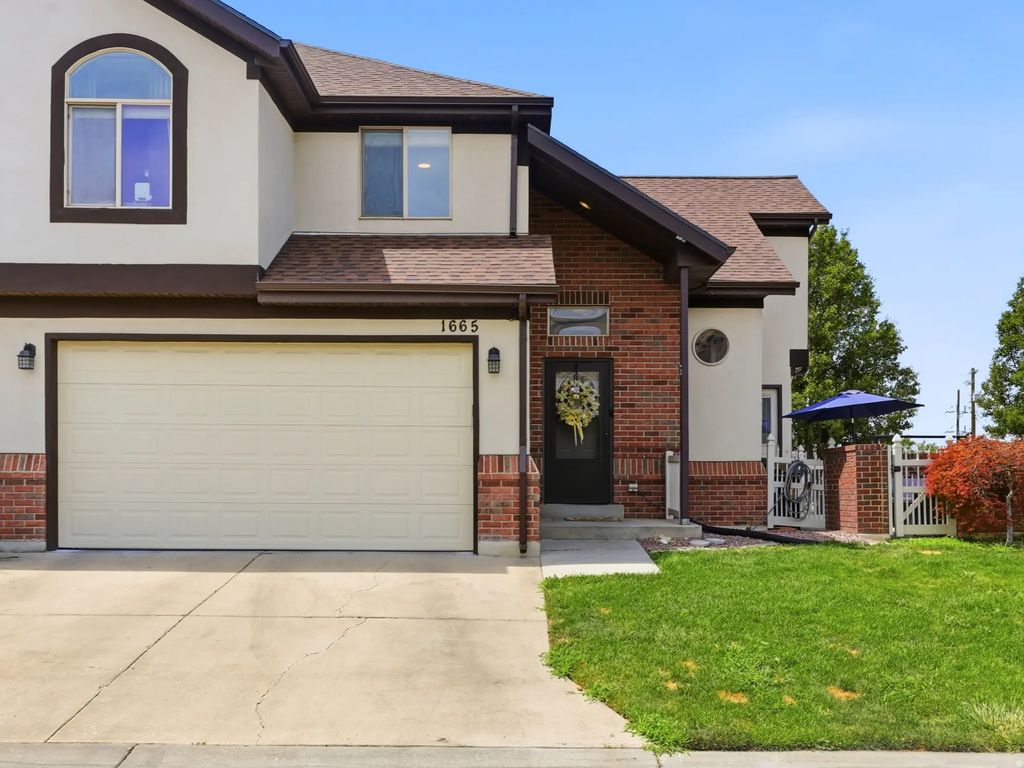 1665 Pages Place Dr, Bountiful
