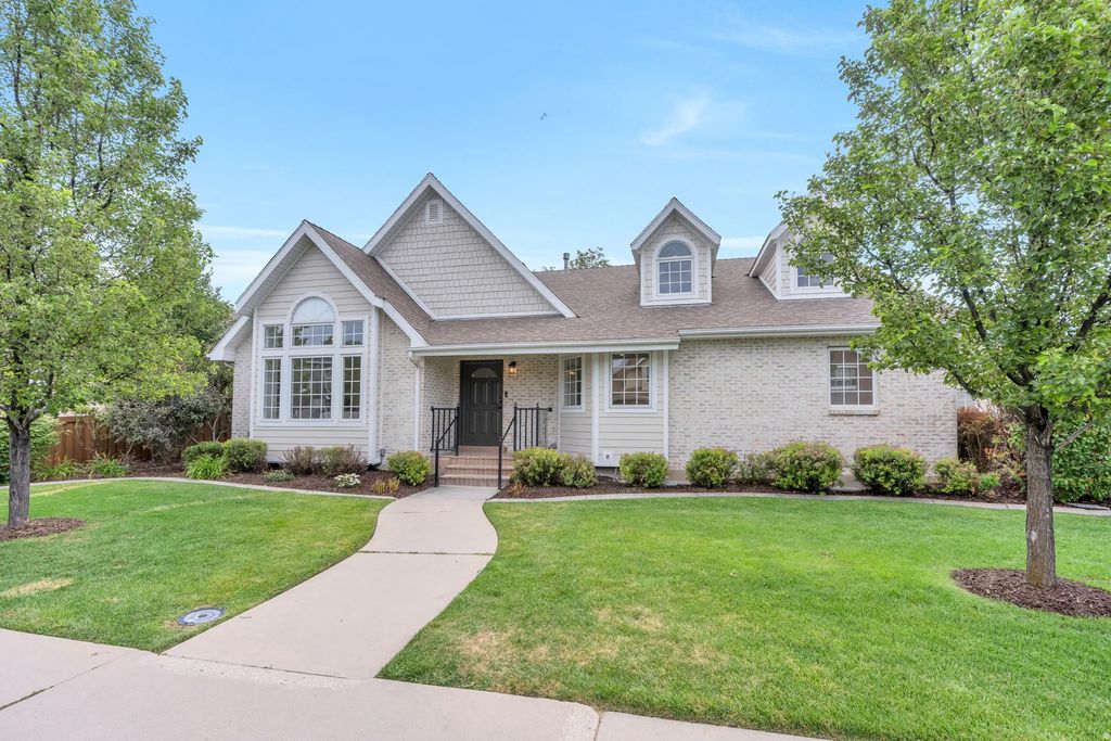 110 N Palisade Dr, Orem