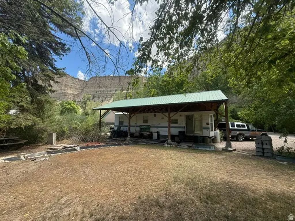 40271 W Chesterfield Cv, Fruitland