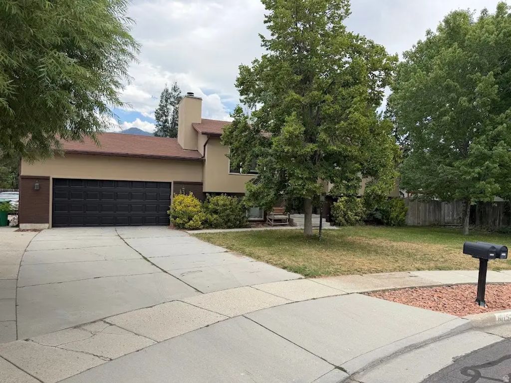 10753 S 895 E, Sandy