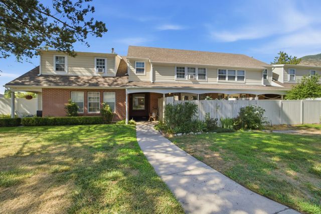 266 W Meadow Ln, Centerville