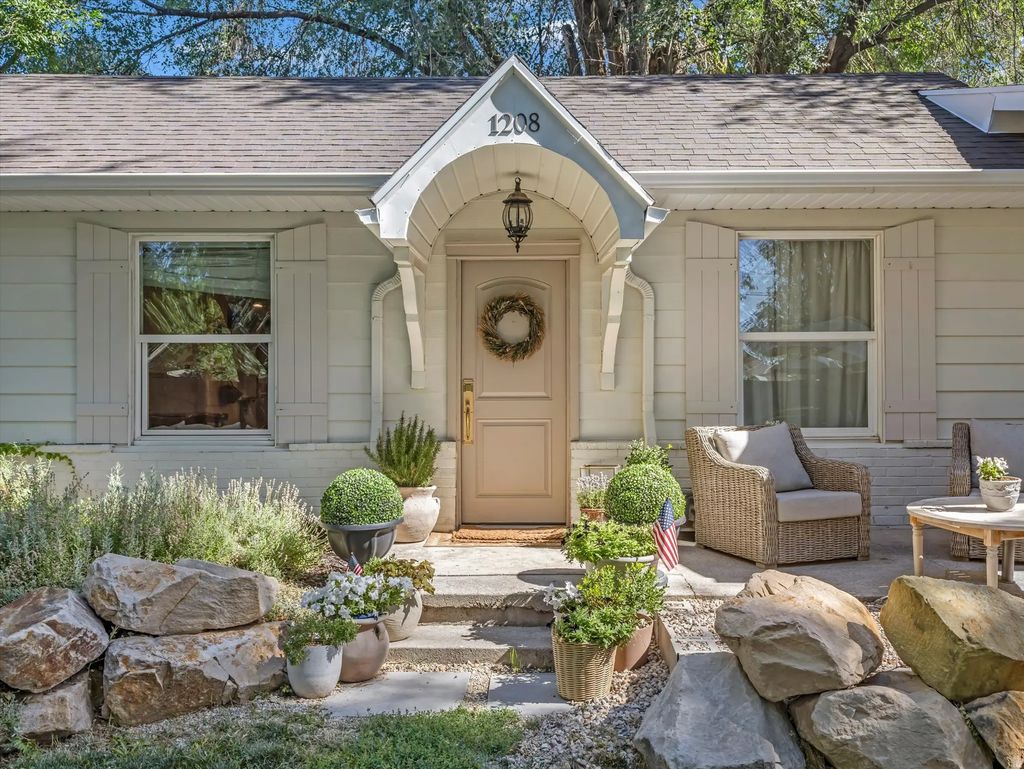1208 W 4800 S, Taylorsville