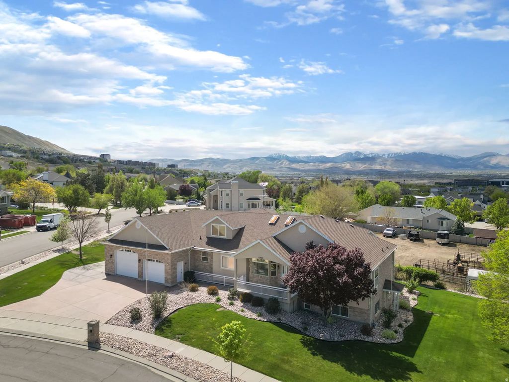13920 Cromwell Ln, Draper