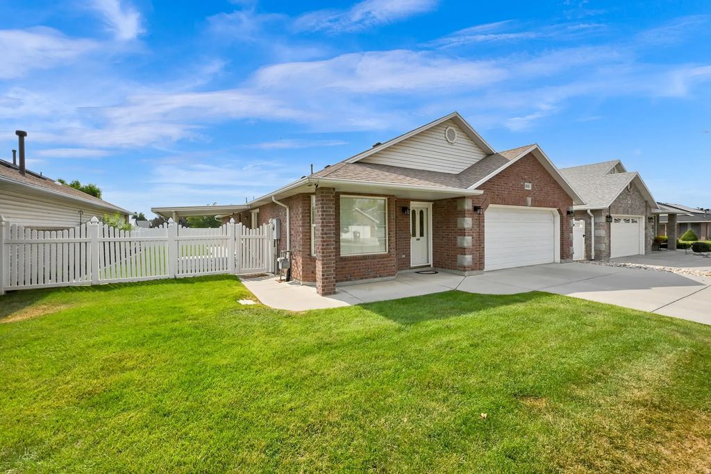 1661 N 865 W, Clinton