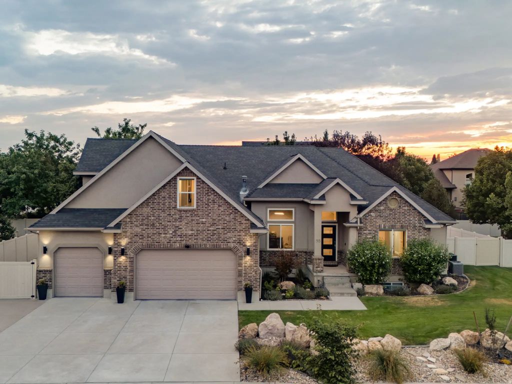 55 N Sierra Way, Layton
