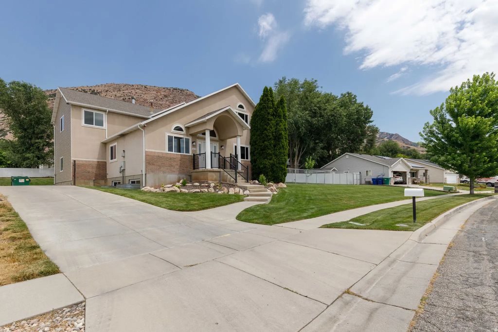 818 N 950 E, Ogden