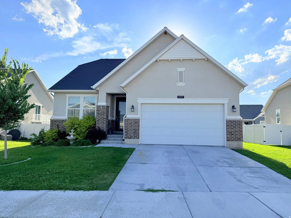 6569 N Fiona St, Eagle Mountain