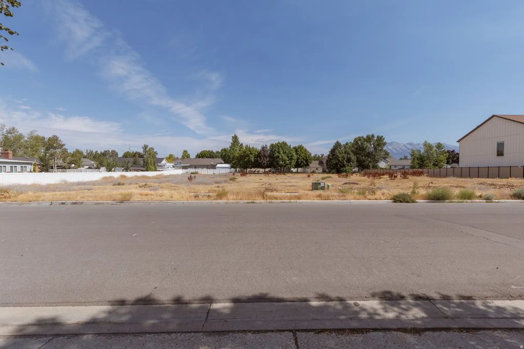 1056 W 425 S 2, Lehi