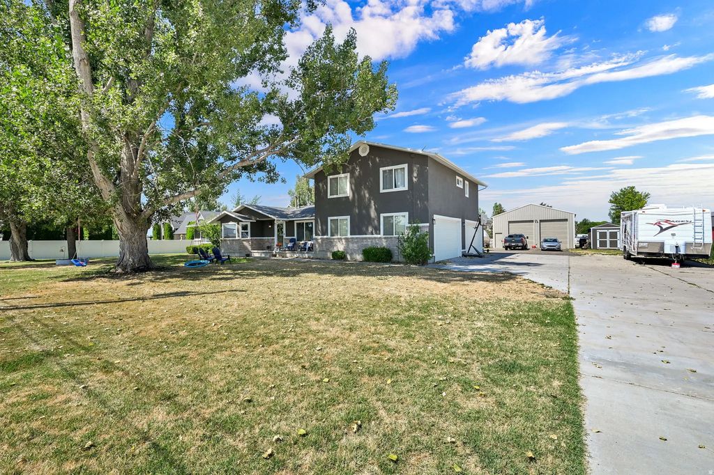 4409 S 6300 W, Hooper