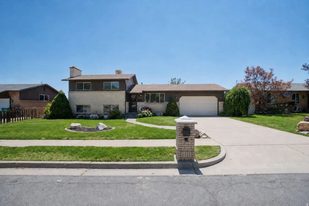683 W 2400 N, Layton