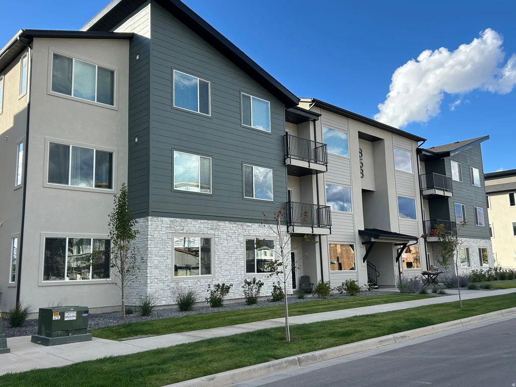333 E Volunteer S 10-201, Spanish Fork